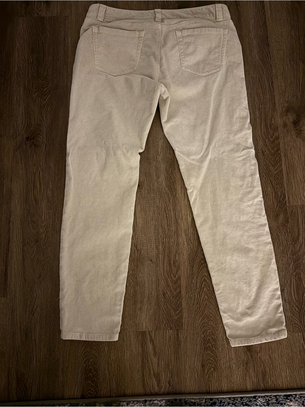 Vineyard Vines Women’s Corduroy Pants in Putty